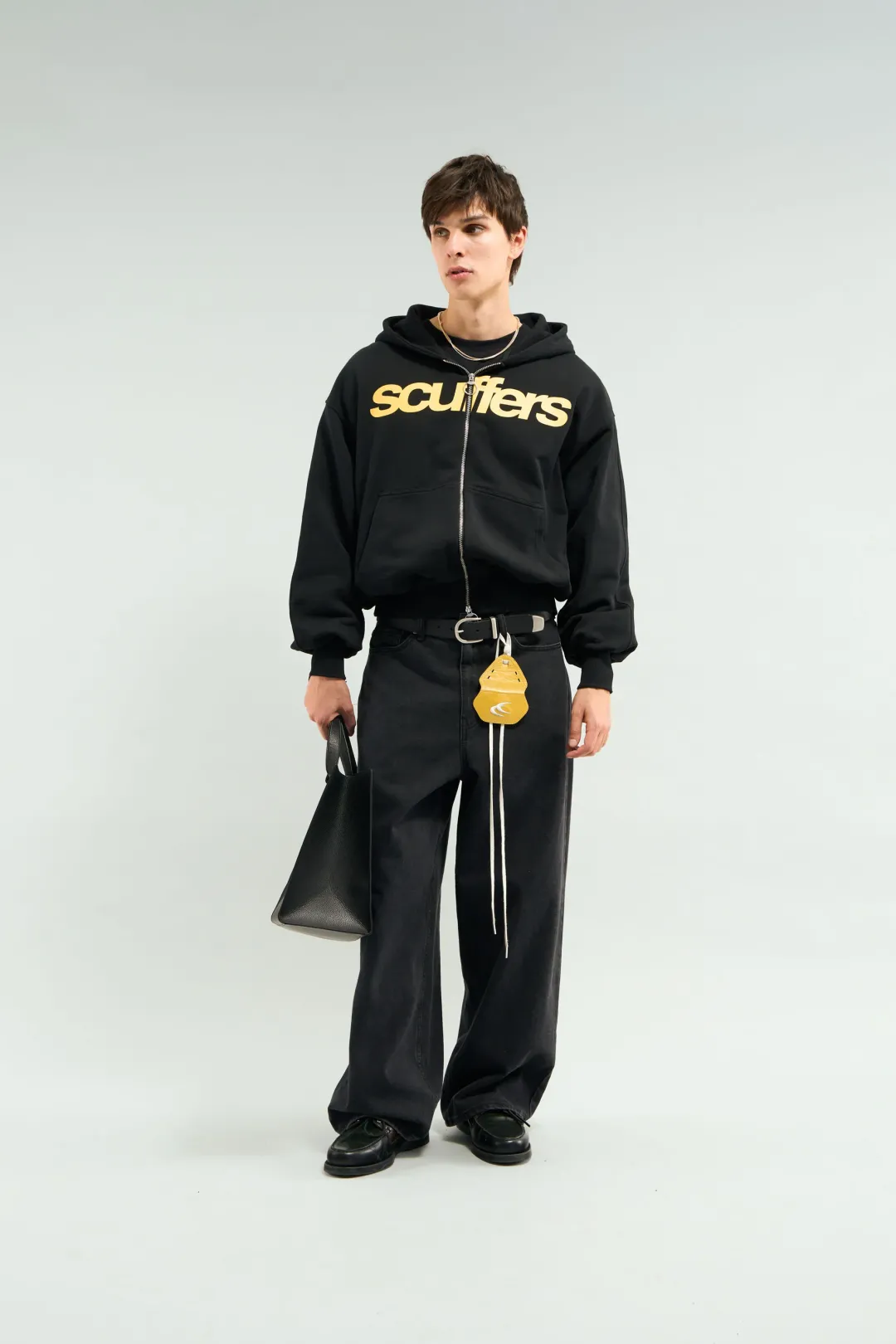 Outlet Scuffers Essential Black Zipper